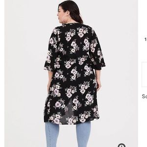 Torrid floral kimono